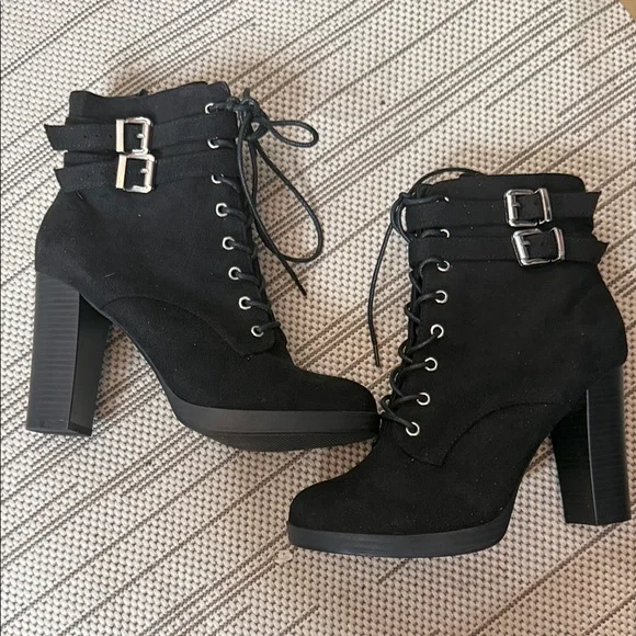 Wild Diva Black Heeled Boots with Buckle Detail - Picture 2 of 3